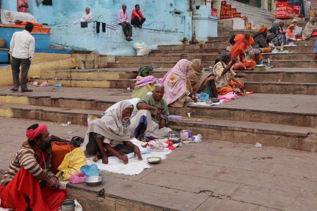 सर्दी का मौसम और बेघरों का हाल